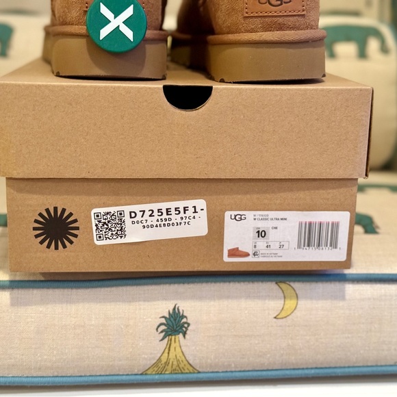 *NEW IN BOX* UGG Classic Ultra Mini Boots- CHESTNUT- Size 10 (EU 41) - Picture 5 of 5